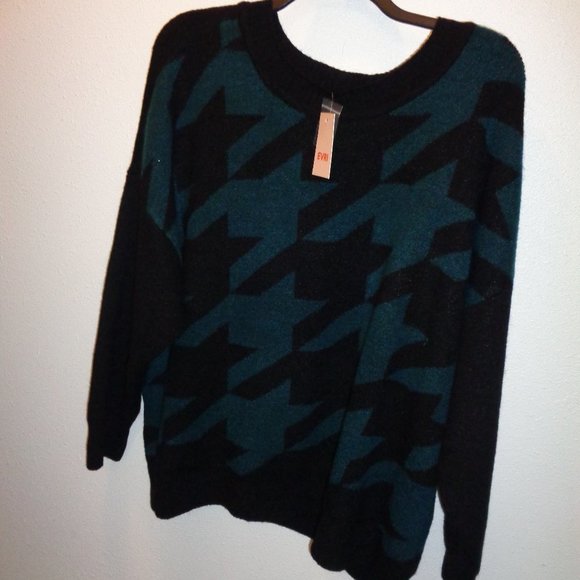 NEW EVRI Sweater Size 3X Black & Teal Crewneck Women's Plus - Picture 1 of 9